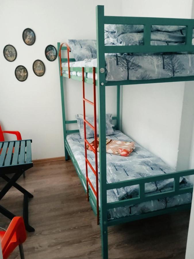 Cosmo Hostel Belgrado Buitenkant foto